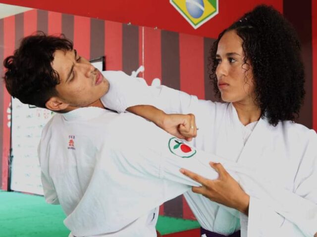 KARATE PARA MULHERES SUA EFICÁCIA E A IMPORTÂNCIA DA DEFESA PESSOAL PARA MULHERES