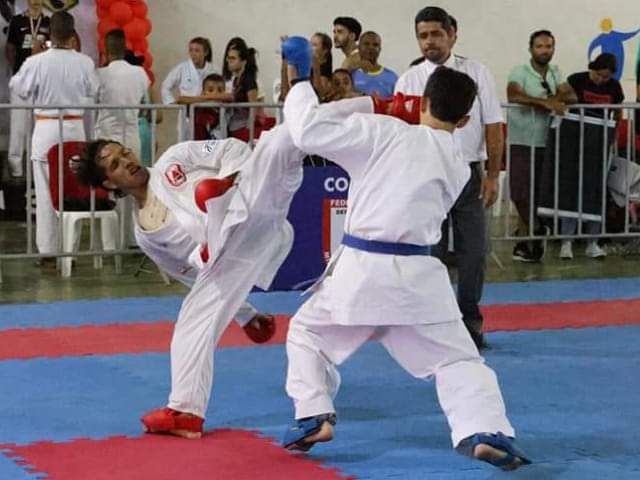 KARATEKAS DE JANAUBA CONQUISTARAM MAIS UMA ETAPA CLASSIFICATÓRIA DO CAMPEONATO MINEIRO DE KARATE 2023.